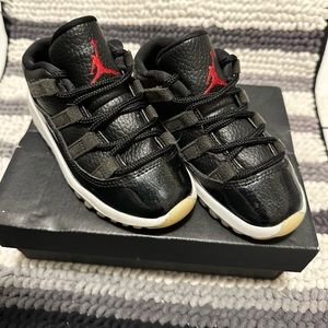Jordan retro 11(LOW TOPS) Toddler 10c